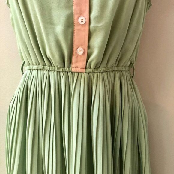 Ya Los Angeles sleeveless peach and green button pleated flare dress size S - Picture 5 of 9